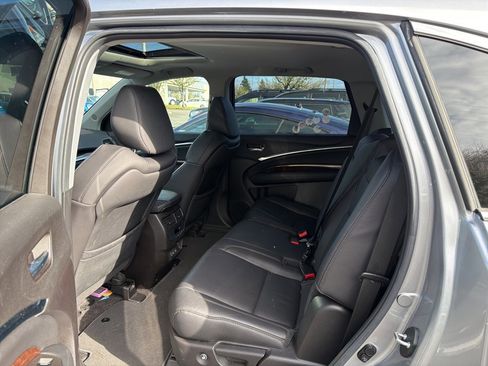 Used 2018 Acura MDX SH-AWD image 9