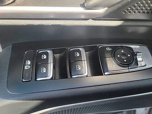 Certified 2025 Kia Telluride S AWD/4WD image 11