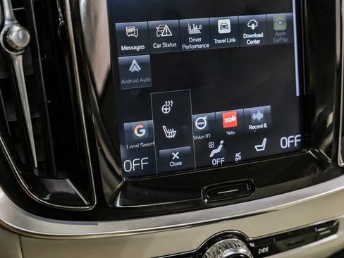 Used 2019 Volvo S60 T5 Momentum w/ Premium Package image 32