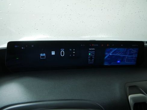 Used 2025 Ford Expedition Active AWD/4WD image 31