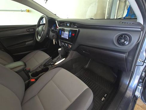 Used 2018 Toyota Corolla L FWD image 15