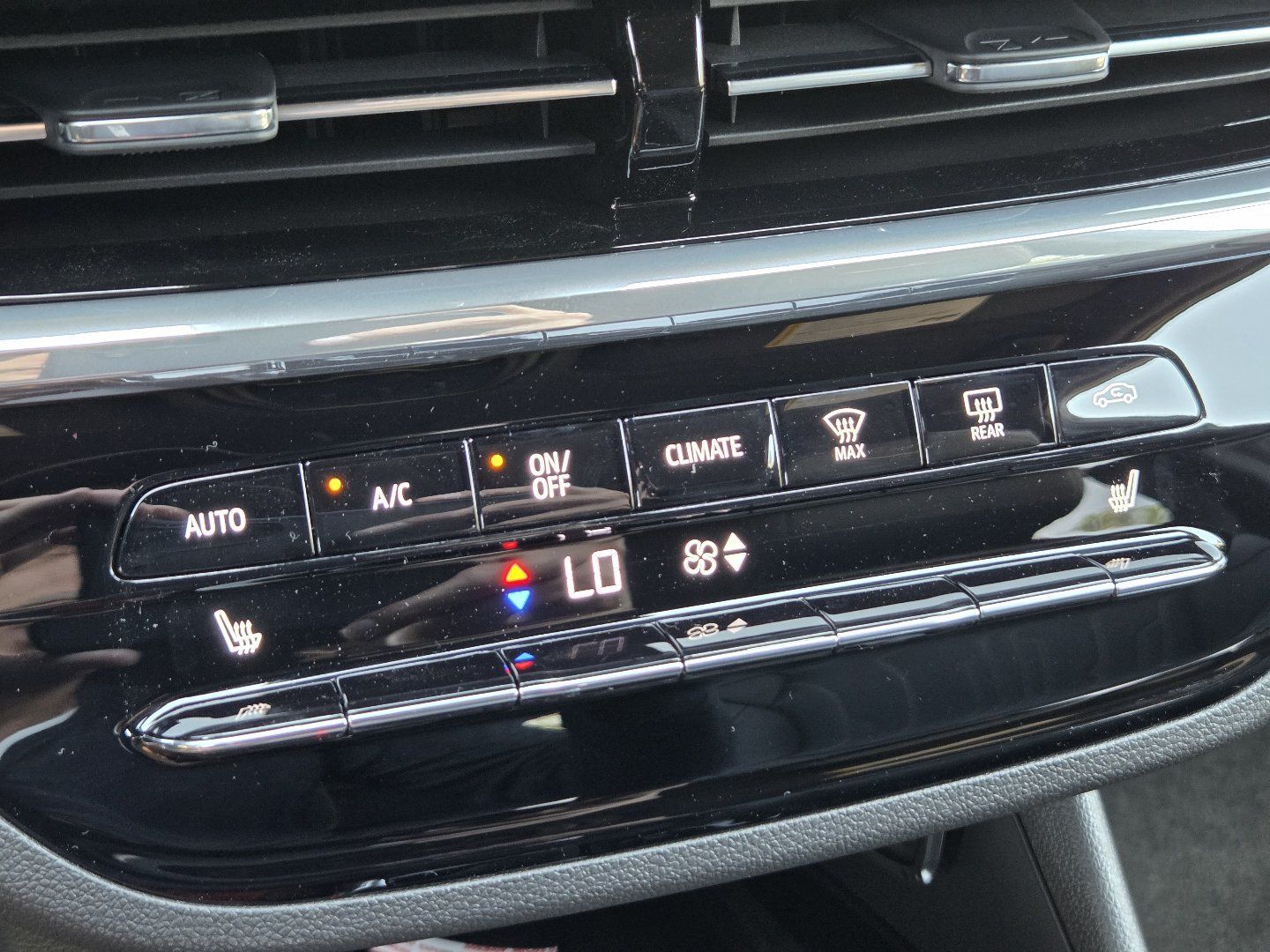 New 2026 Buick Envista Sport Touring FWD image 33