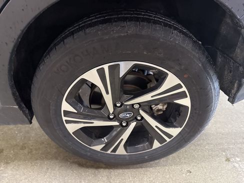 Used 2024 Subaru Crosstrek 2.0i Premium image 7