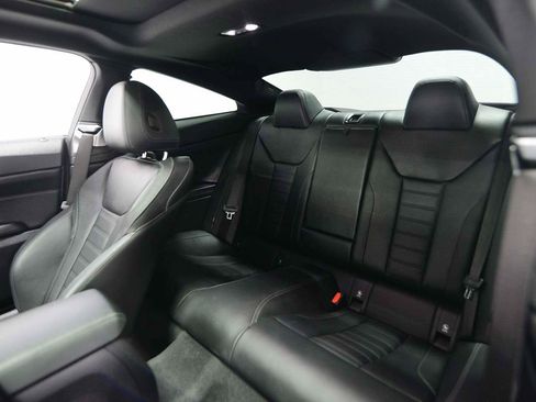 Used 2022 BMW 430i Coupe w/ M Sport Package image 9