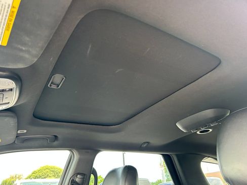 Used 2017 Dodge Durango R/T AWD/4WD image 29