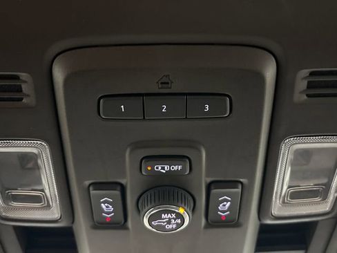 Used 2023 Chevrolet Suburban Z71 w/ Luxury Package image 57