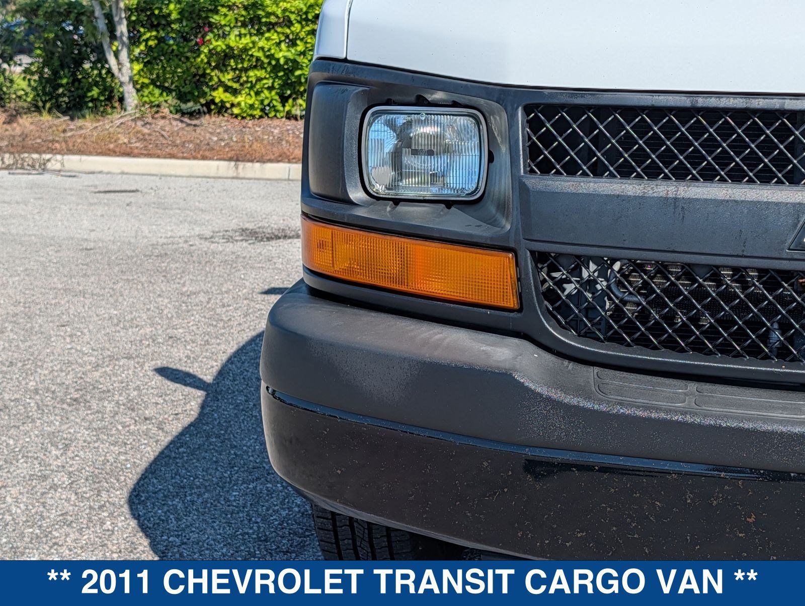 Used 2011 Chevrolet Express 2500 RWD image 10