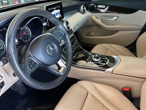 Used 2018 Mercedes-Benz C 300 Sedan w/ Parking Assist Package image 10