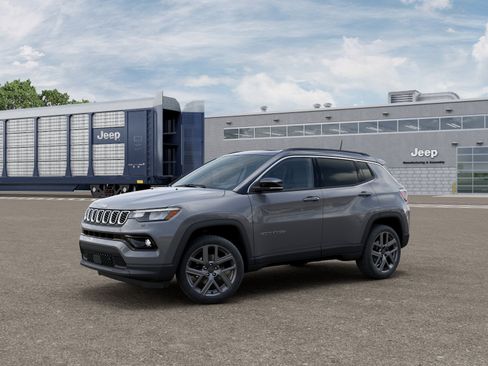 New 2026 Jeep Compass Limited w/ Sun, Sound & Navigation Group AWD/4WD image 10
