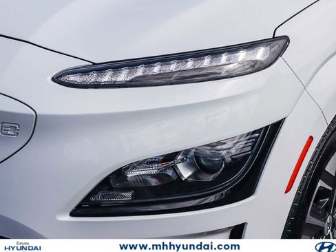 Certified 2023 Hyundai Kona SE FWD image 7