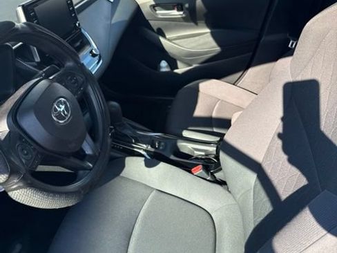 Used 2021 Toyota Corolla LE FWD image 6