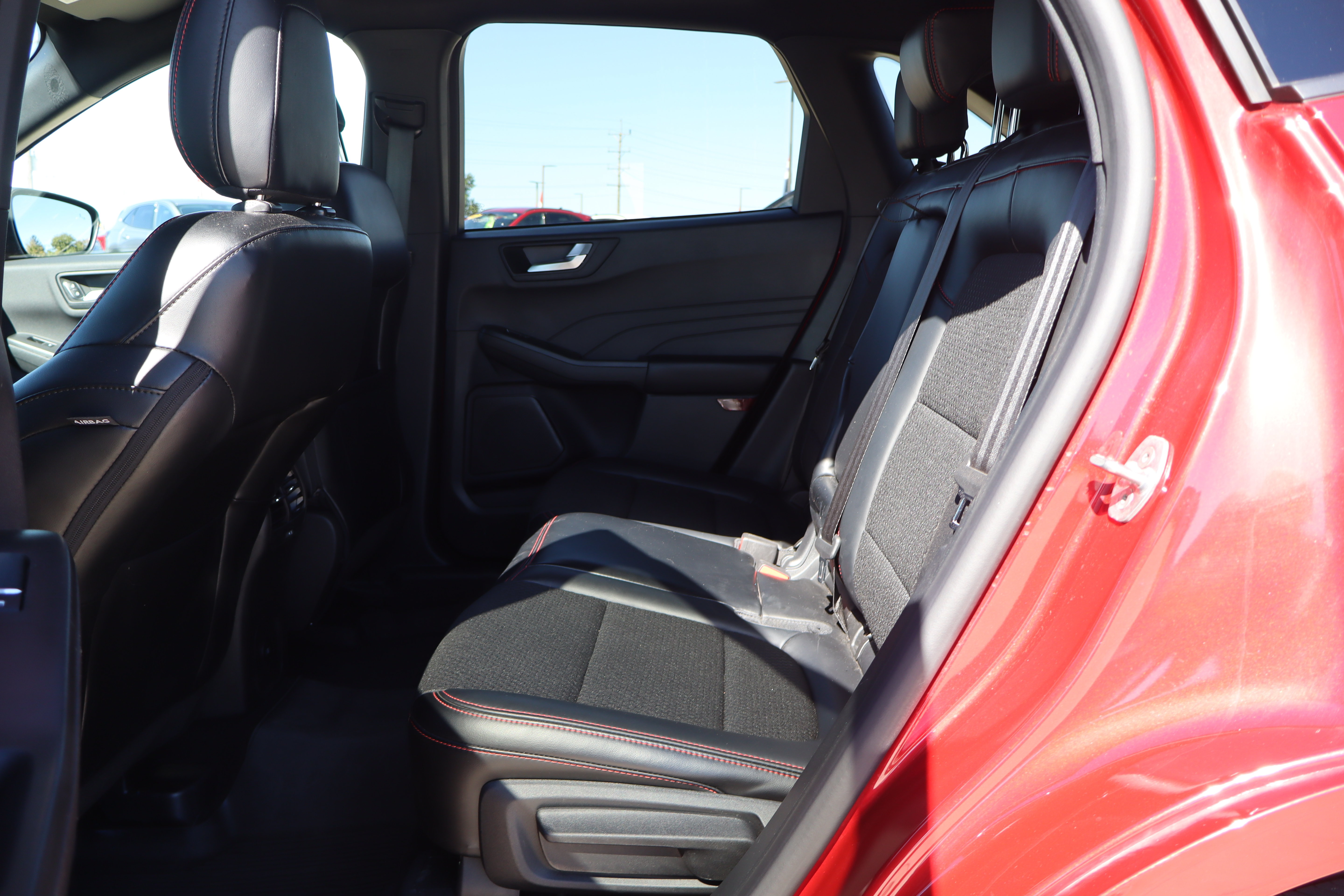 Used 2024 Ford Escape ST-Line w/ Tech Pack #1 AWD/4WD image 10