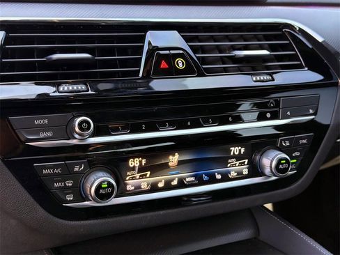 Used 2023 BMW M5 w/ Competition Package image 28