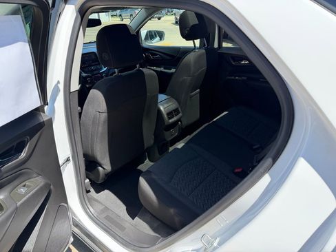 Used 2024 Chevrolet Equinox LT FWD image 5