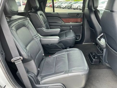 Used 2023 Lincoln Navigator Reserve AWD/4WD image 27