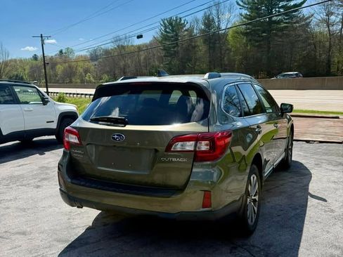Used 2017 Subaru Outback 2.5i Touring image 4