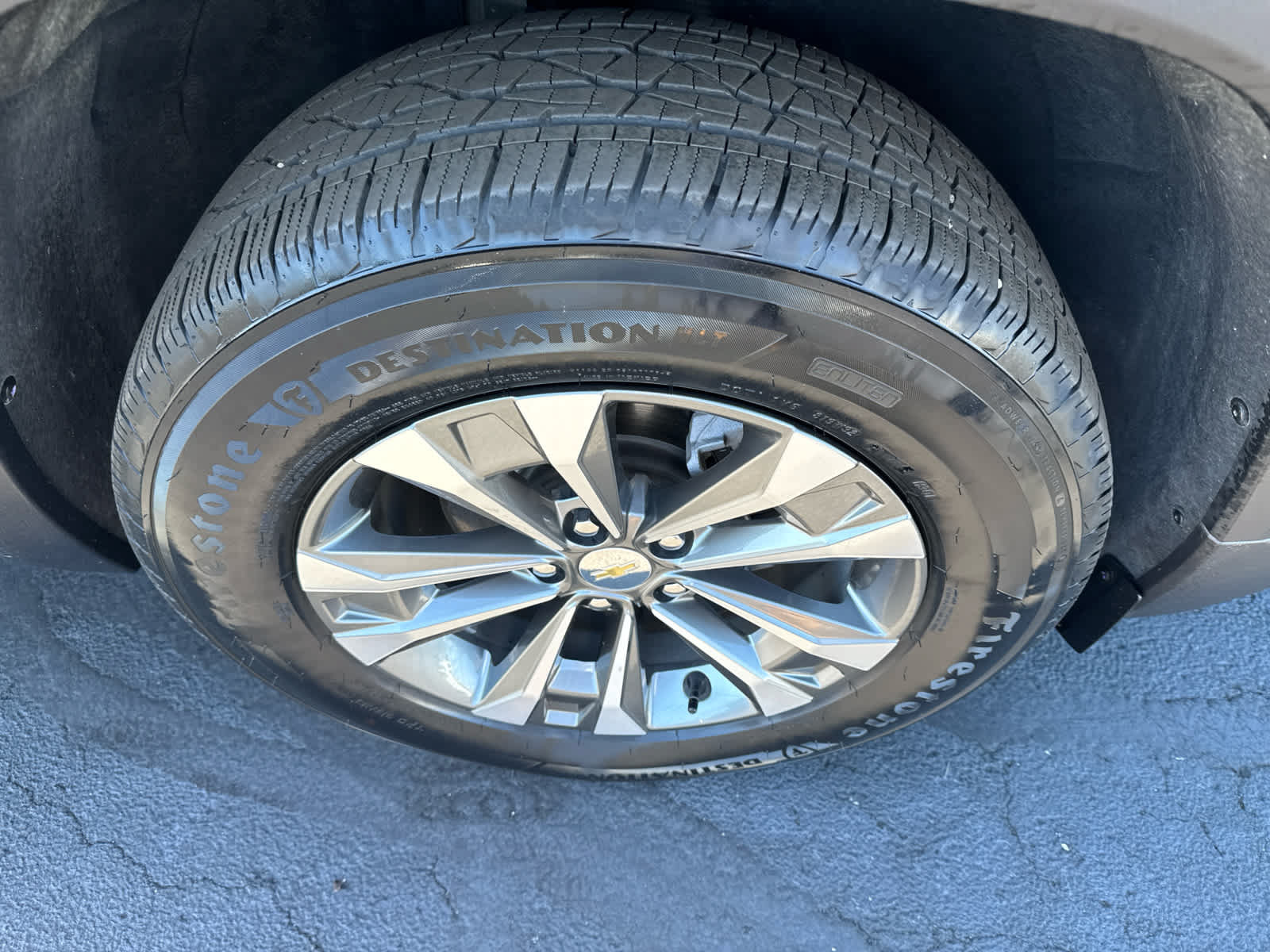 Used 2025 Chevrolet Equinox LT w/ Safety and Technology Package FWD image 13
