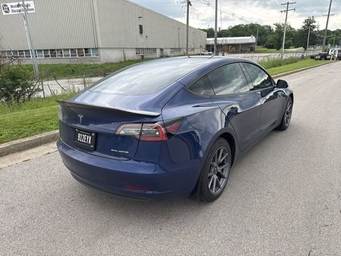 Used 2022 Tesla Model 3 Long Range AWD/4WD image 3