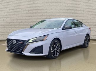 Certified 2025 Nissan Altima 2.5 SR FWD video 1