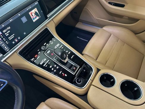 Used 2018 Porsche Panamera w/ Premium Package Plus RWD image 53
