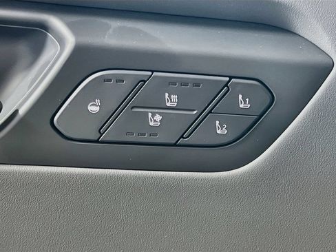 New 2026 Kia EV9 Wind AWD/4WD image 18