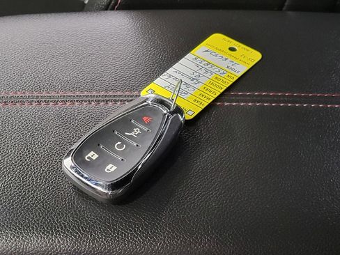 Used 2024 Chevrolet Equinox RS w/ RS Leather Package image 28