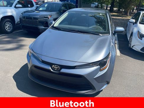 Used 2025 Toyota Corolla LE w/ Convenience Package FWD image 11