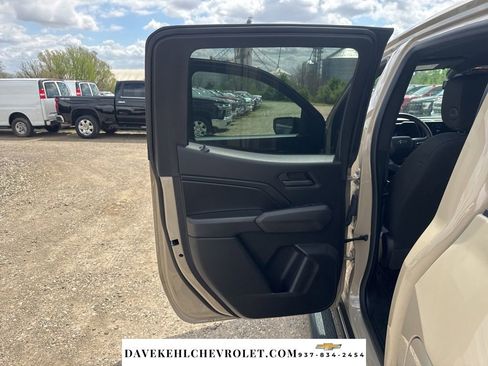 Used 2024 Chevrolet Colorado Trail Boss w/ Technology Package image 20