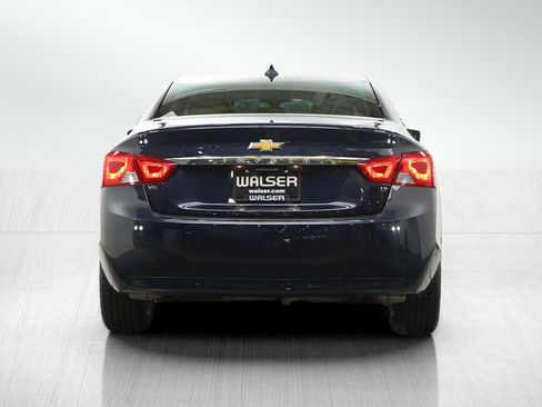 Used 2018 Chevrolet Impala LT FWD image 4