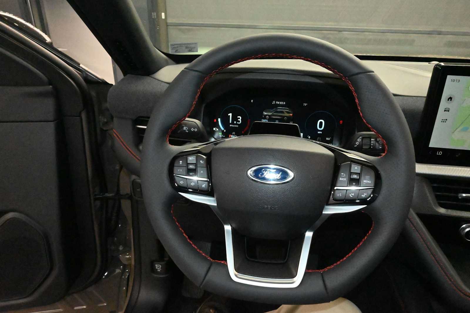 New 2026 Ford Explorer ST-Line AWD/4WD image 31