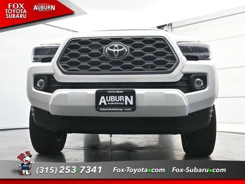Used 2023 Toyota Tacoma TRD Sport AWD/4WD image 23