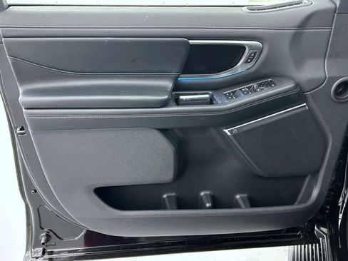 New 2026 Ford Expedition Platinum w/ Stealth Appearance Package image 9