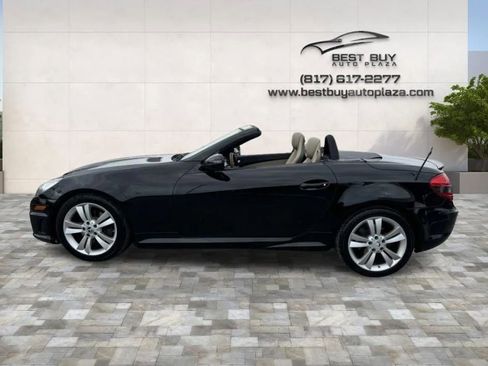Used 2011 Mercedes-Benz SLK 300 image 13