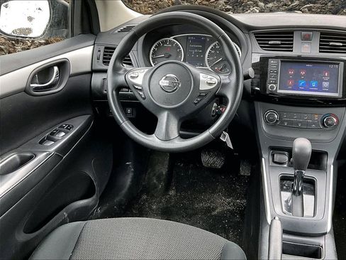 Used 2019 Nissan Sentra S image 5