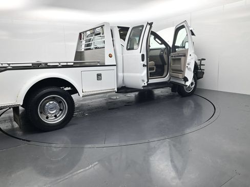 Used 2008 Ford F550 4x4 Super Cab Super Duty image 47