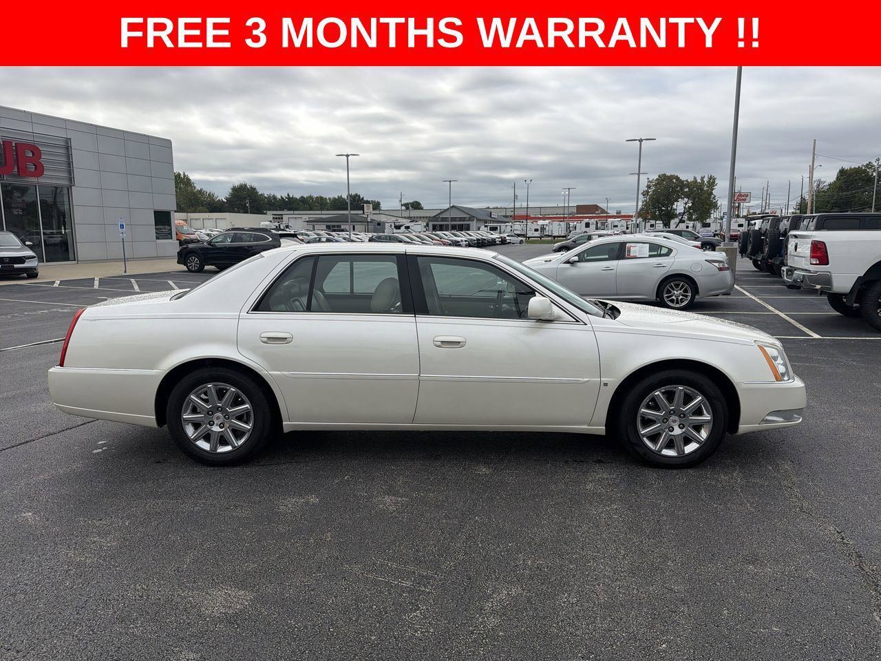 Used 2010 Cadillac DTS Premium w/ Driver Awareness Package FWD image 30
