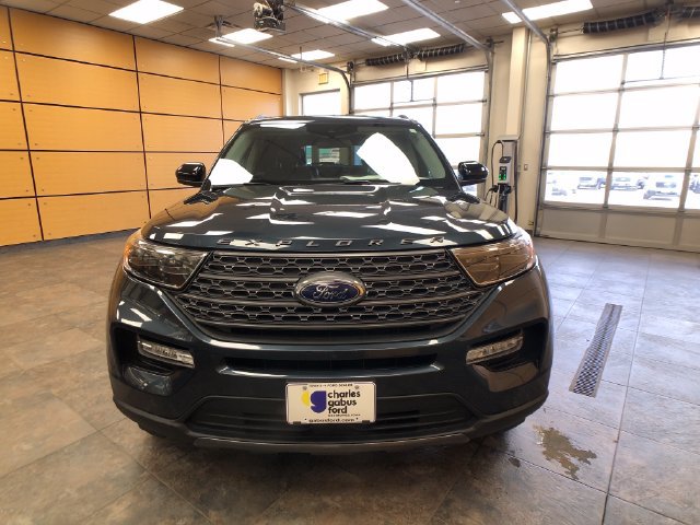 Certified 2024 Ford Explorer XLT w/ Equipment Group 202A AWD/4WD image 2