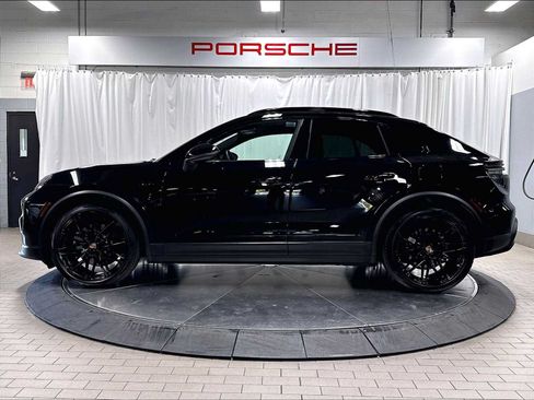 Used 2026 Porsche Macan 4S Electric AWD/4WD image 2