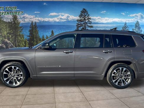 Certified 2023 Jeep Grand Cherokee L Overland w/ Luxury Tech Group IV image 8
