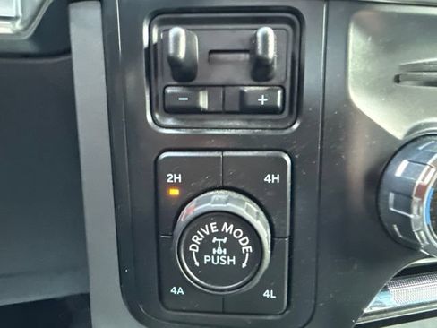 Used 2022 Ford F150 Lariat AWD/4WD image 28