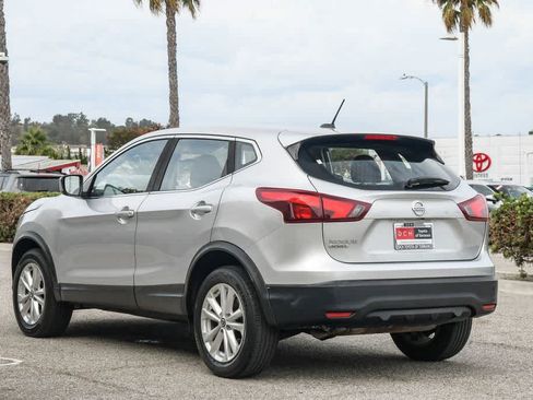 Used 2019 Nissan Rogue Sport S w/ Appearance Package FWD image 7