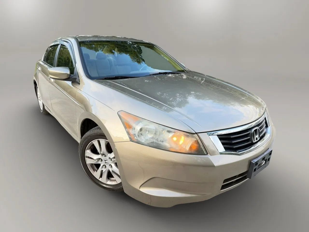Used 2009 Honda Accord LX-P image 2