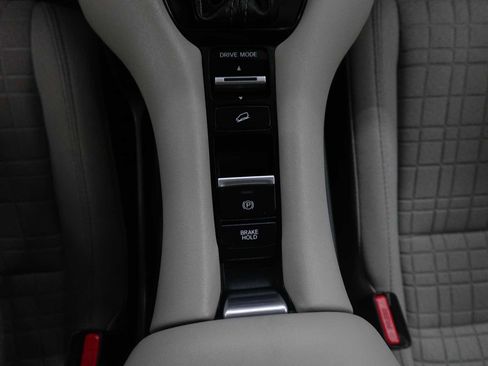Used 2024 Honda HR-V LX image 23