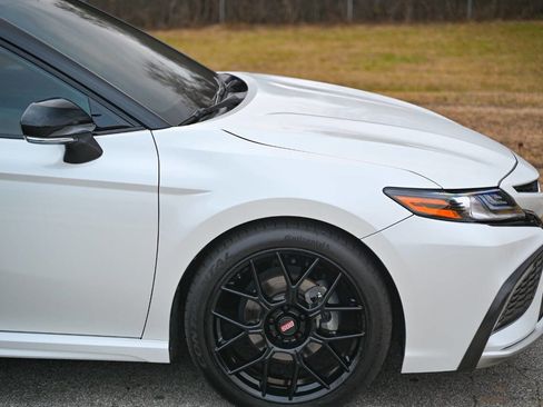 Used 2023 Toyota Camry XSE image 40