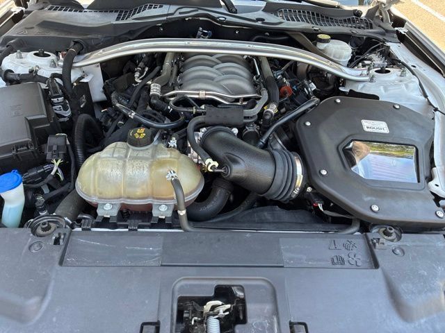 Used 2020 Ford Mustang GT Premium w/ GT Performance Package RWD image 19