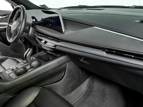 Certified 2025 Cadillac XT4 Premium Luxury FWD image 21