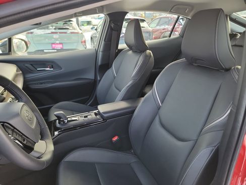 Used 2024 Toyota Prius XLE image 13