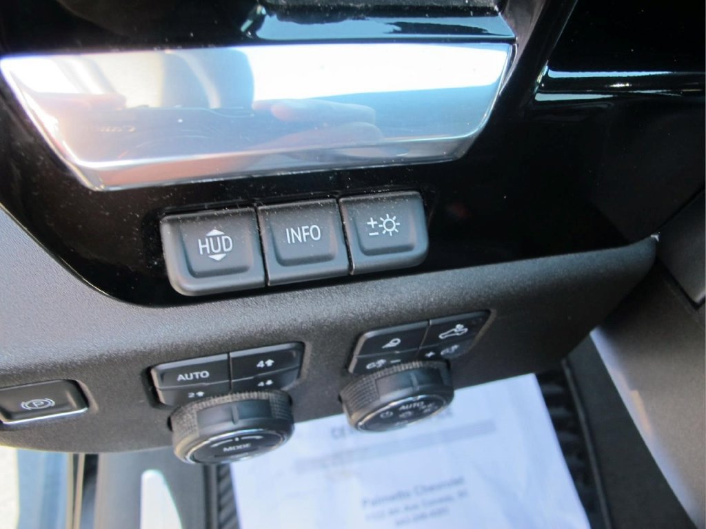 Used 2024 Chevrolet Silverado 2500 High Country w/ High Country Premium Package AWD/4WD image 12