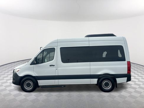 Used 2024 Mercedes-Benz Sprinter 2500 image 11