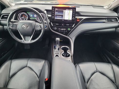Used 2023 Toyota Camry XLE image 10